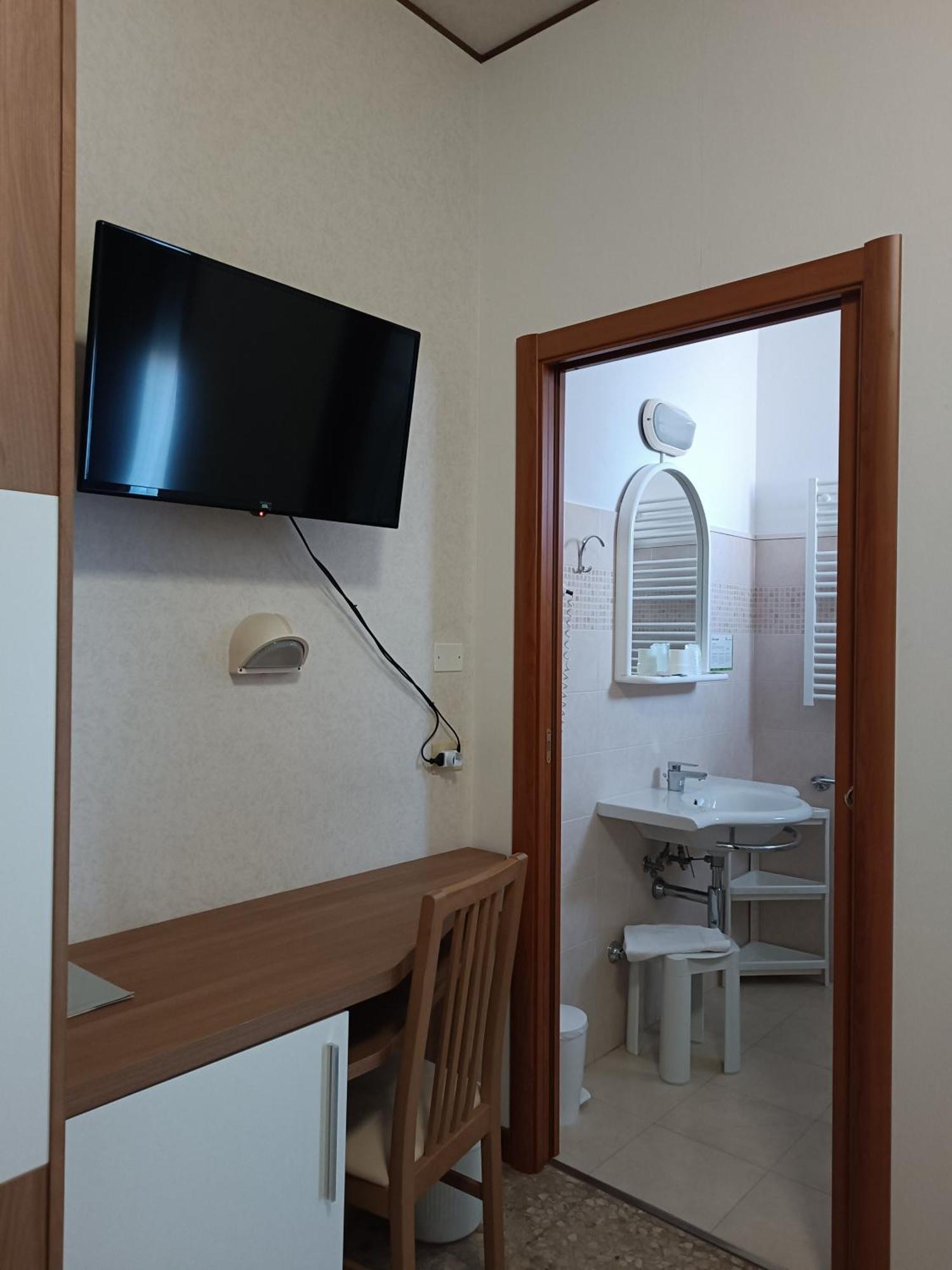 Mucciolini Hotel 3*